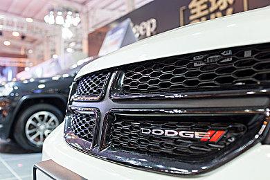 《群星》水生种族扩展包 预告展示全新航海文明